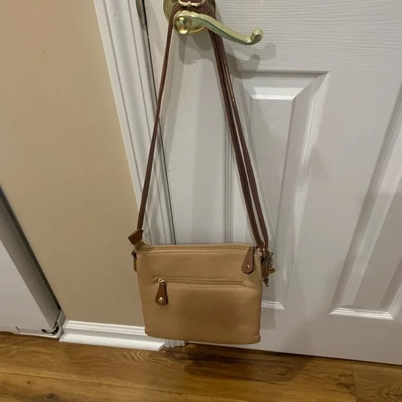 GUC Marc New York Crossbody 10X10 - Picture 4 of 11